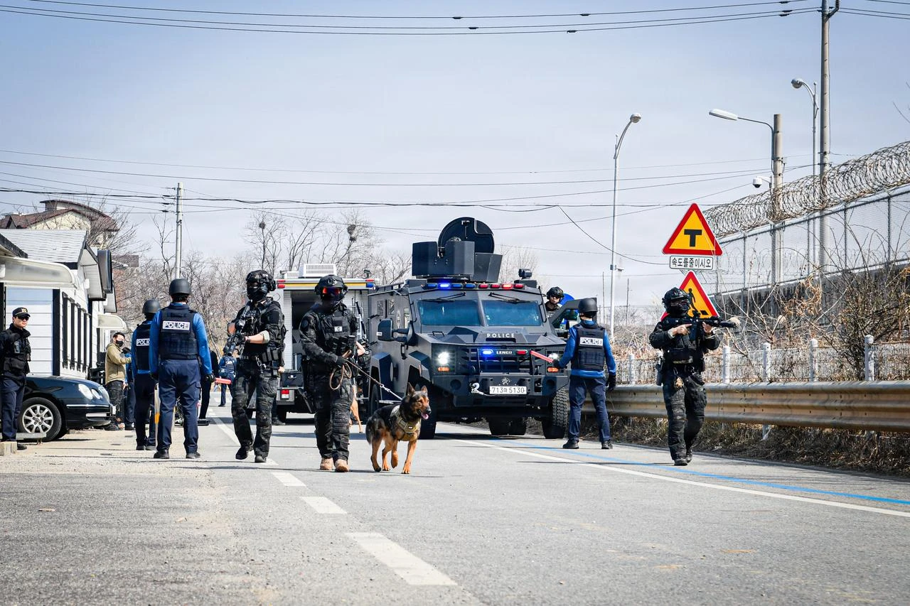 Republic of Korea National Police Agency's Special Weapons and Tactics (SWAT) team conducts a controlled detonation of a suspicious package during a joint training scenario March 17, 2026, Pyeongtaek, Republic of Korea. (Photo via U.S. Army)