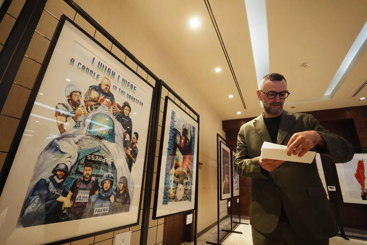 Turkish artist brings Mahmoud Darwish's poetry to life in Ramallah exhibition