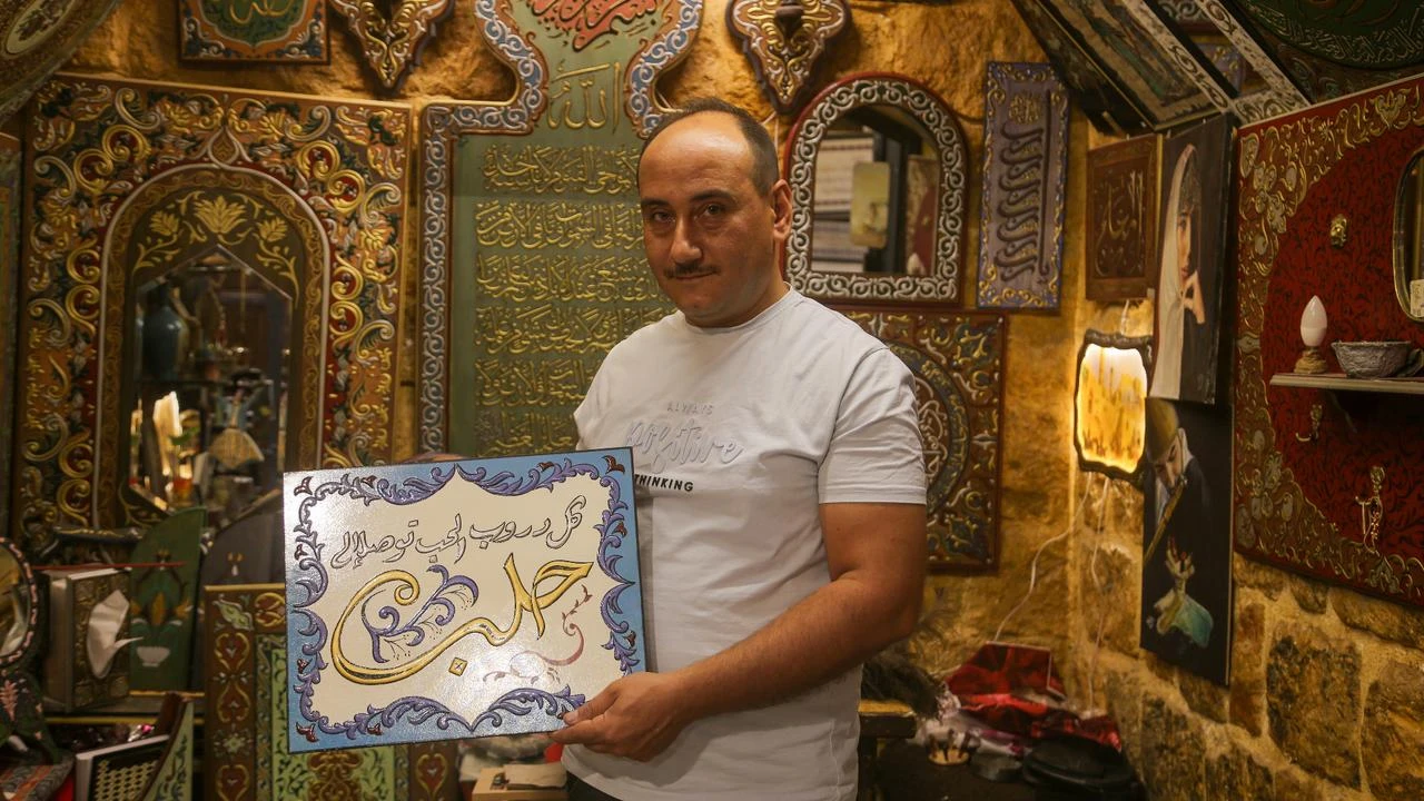 Craftsman keeps 1,400-year-old art alive in Aleppo