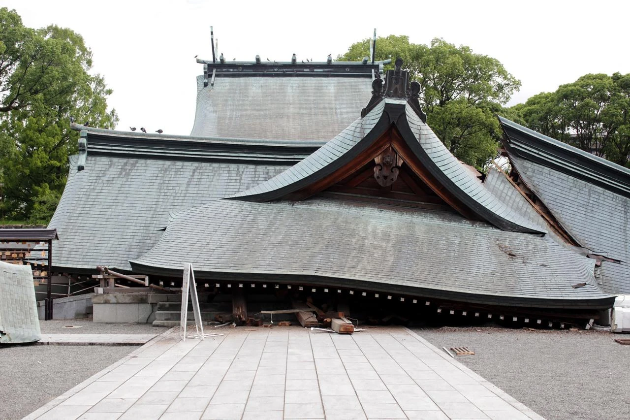 Japan earthquake kills 13 as rescuers search for survivors