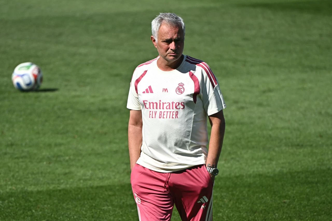Netflix's Mourinho documentary leaves out Fenerbahce in first trailer Image