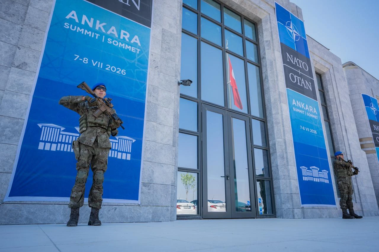 Soldiers stand guard at Ay Yildiz Joint Headquarters, which brings together the General Staff and the Army, Navy, and Air Force commands under one roof, in Ankara, Türkiye on July 2, 2026. (AA Photo)