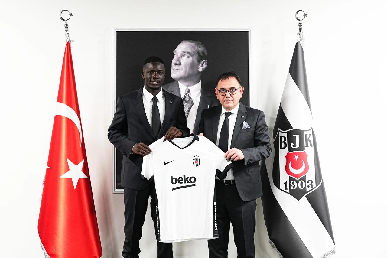 Besiktas signs French left-back Kassoum Ouattara from Monaco on four-year deal