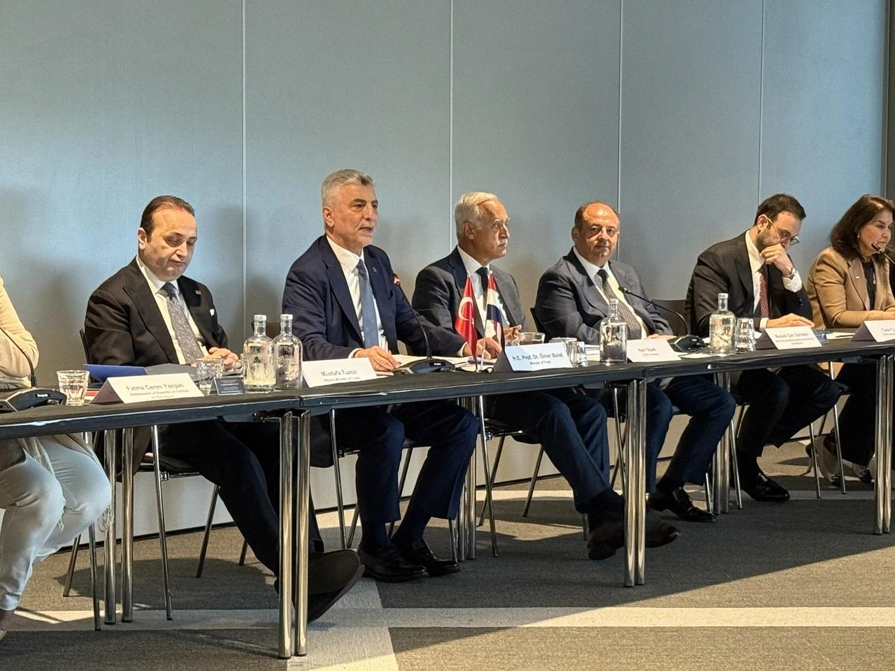 Trade Minister Omer Bolat meets with his counterpart, Sjoerd Sjoerdsma, and business leaders in The Hague as part of the 6th Session of the Türkiye-Netherlands Joint Economic and Trade Committee (JETCO), accessed on July 3, 2026. (AA Photo)