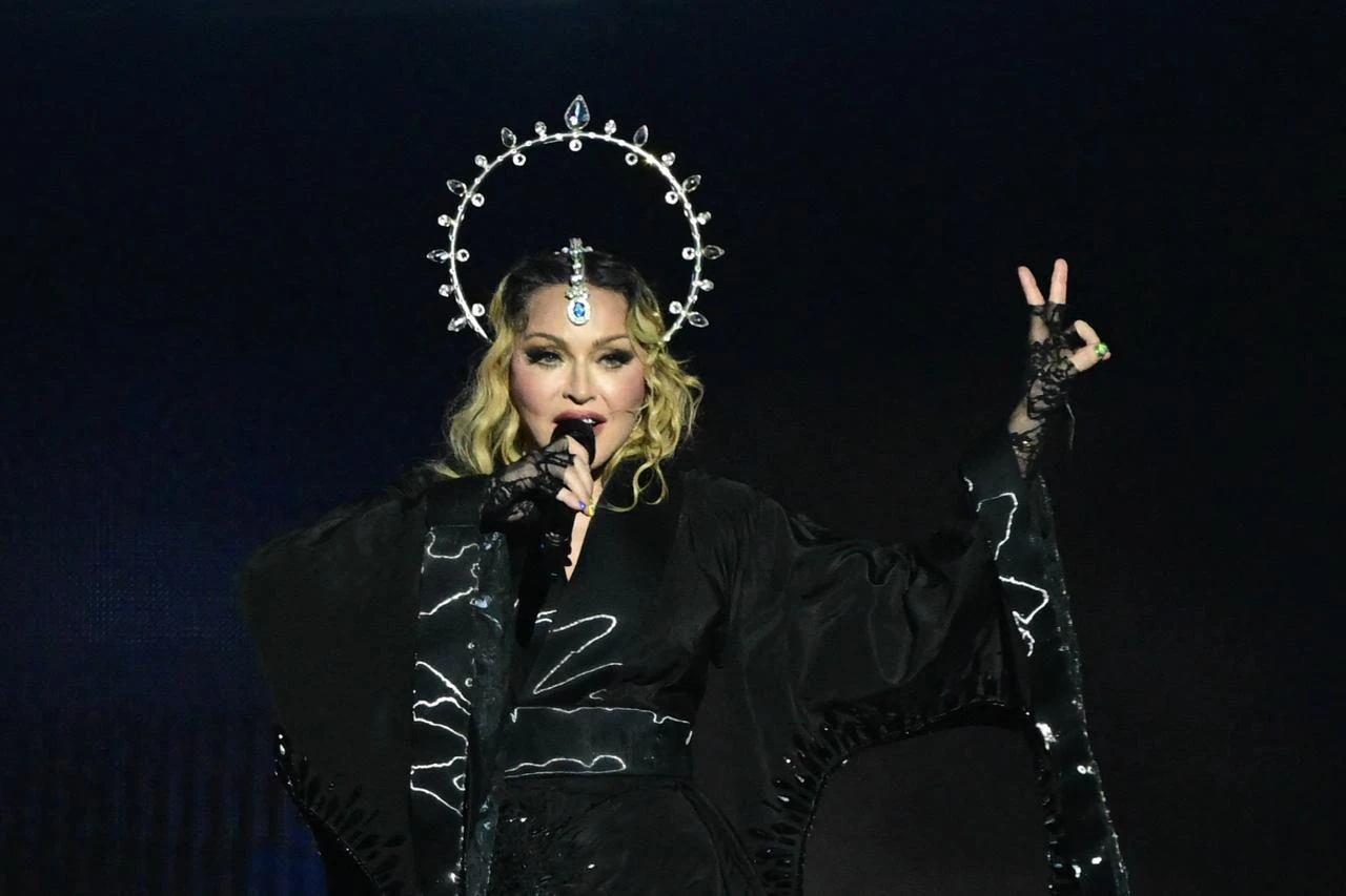 Madonna returns to dance roots with 'Confessions II'