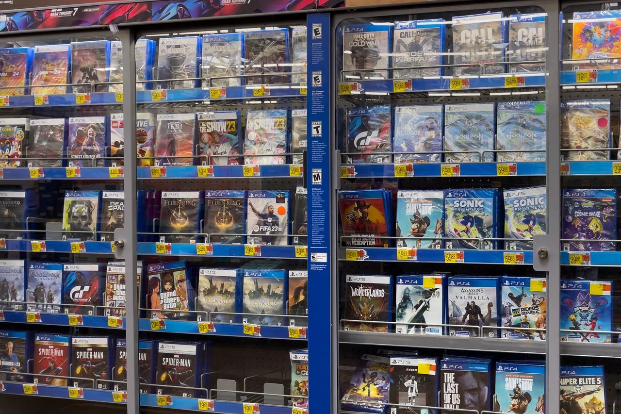 Sony to stop physical discs for new PlayStation games from 2028