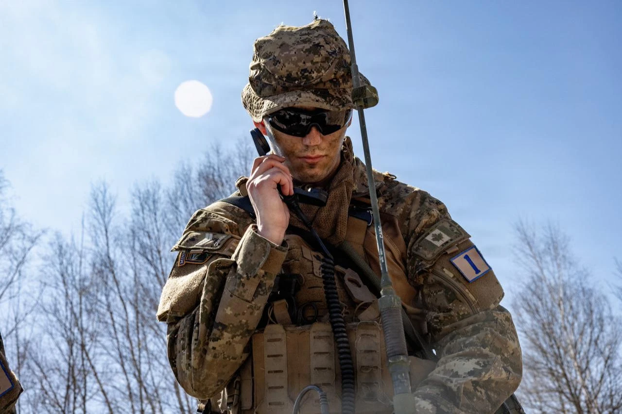 A Canadian infantry soldier with Canada’s North Saskatchewan Regiment participates in the 2026 Minnesota Best Warrior Competition in April 2026 at Camp Ripley, near Little Falls, Minnesota. (Photo via Minnesota National Guard)