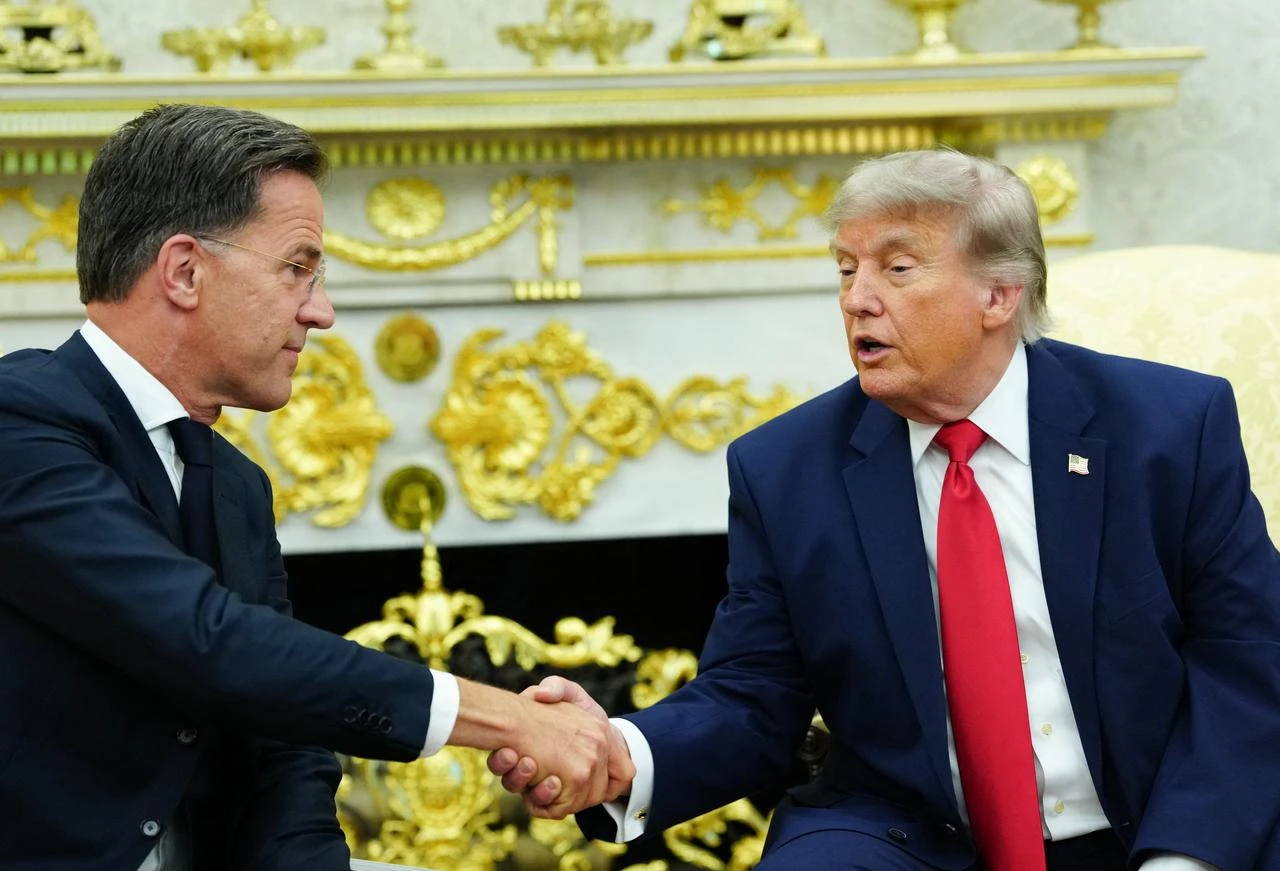 US President Donald Trump meets with NATO Secretary General Mark Rutte in the Oval Office of the White House in Washington, DC, June 24, 2026. (AFP Photo)