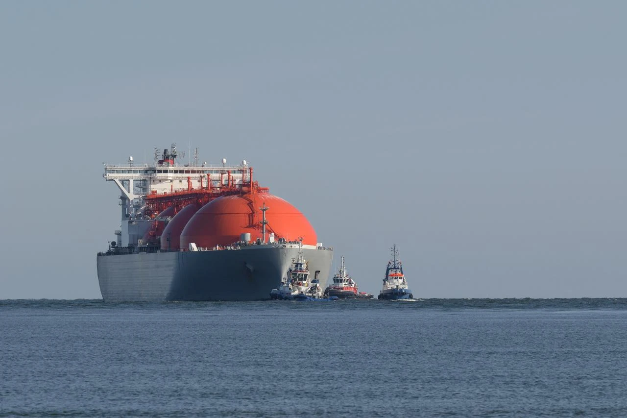 European gas prices fall as Iran lets first Qatari LNG tanker exit Hormuz in weeks
