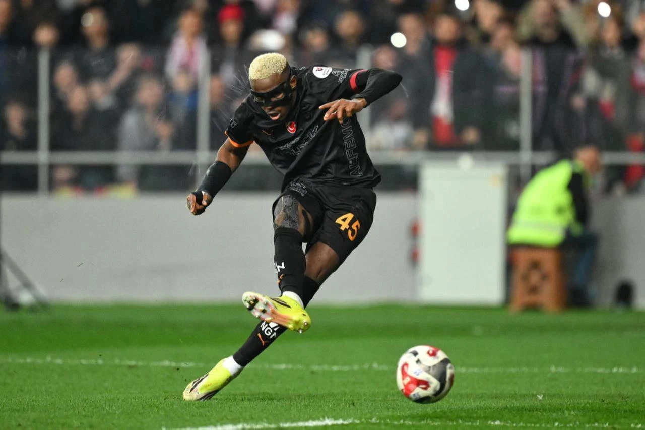 Manchester United steps up pursuit of Galatasaray star Victor Osimhen