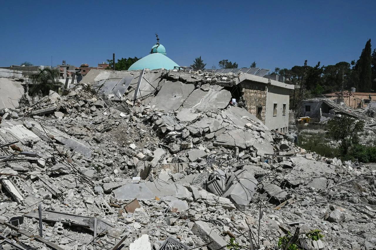 A photograph shows the damage in Zawtar al-Gharbiya on July 28, 2026, as residents return to inspect their homes after the Lebanese army deployed to the southern village. (AFP Photo)
