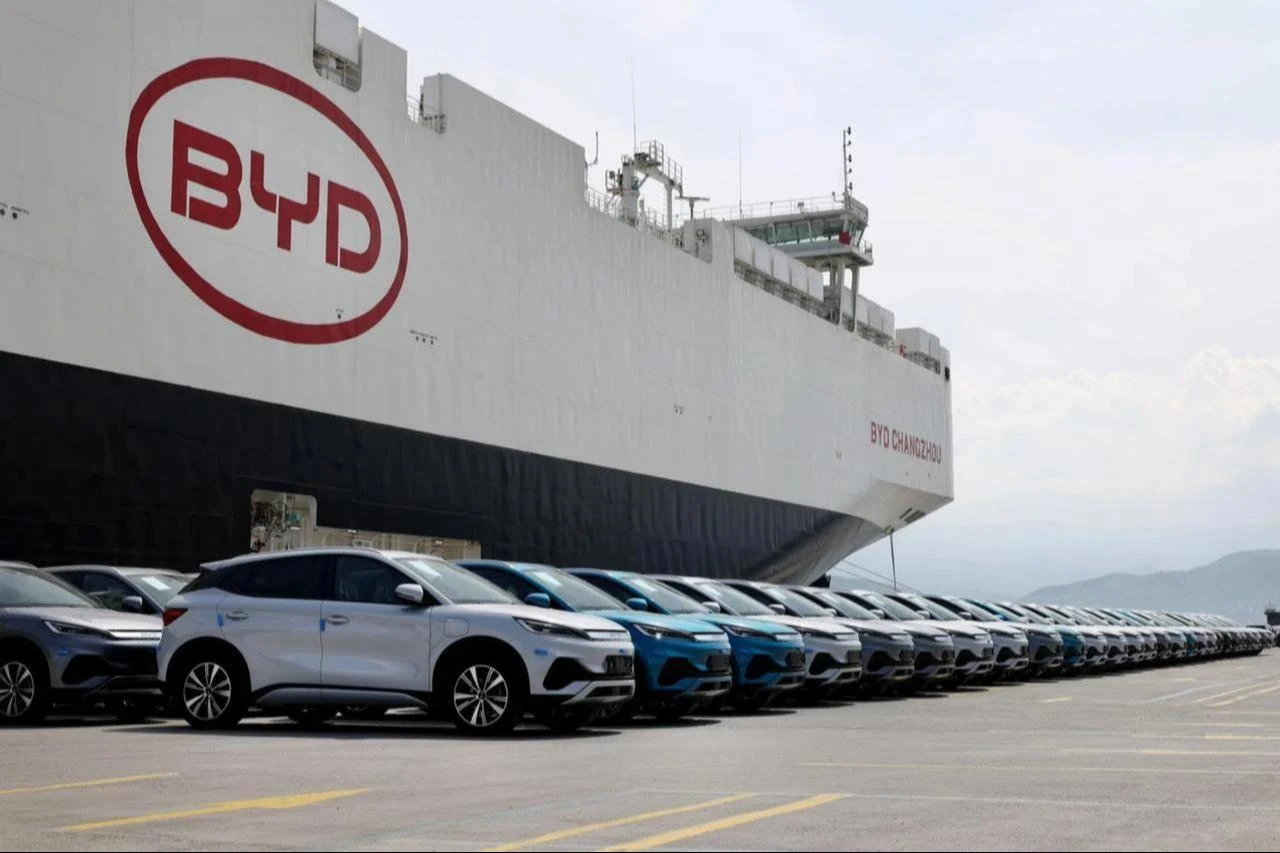 Chinese electric vehicle maker BYD's carrier, BYD CHANGZHOU, docked at Safiport Derince Port with hundreds of electric vehicles positioned nearby in Kocaeli, Türkiye, April 6, 2025. (AA Photo)