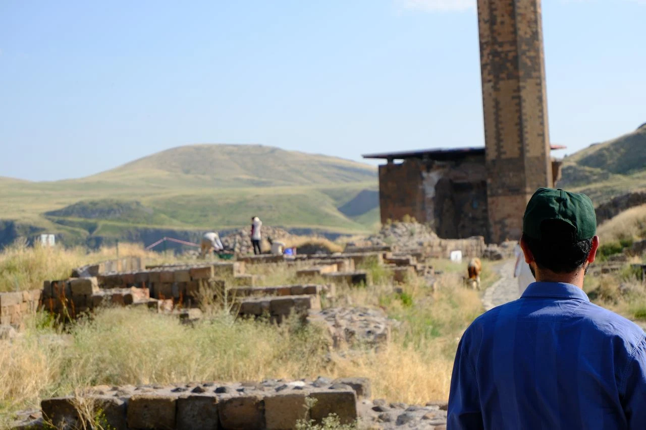 Excavation work continues at Ani, with archaeologists uncovering new ruins across the ancient site, July 2026.(Yagiz Efe Parmaksiz / Türkiye Today)