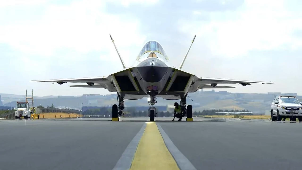The photo shows the Turkish Aerospace Industries (TAI) KAAN fighter jet during its pre-flight taxi tests, moving along the runway in Ankara on July 31, 2026. (Photo via screengrab from video X/@TUSAS_TR)