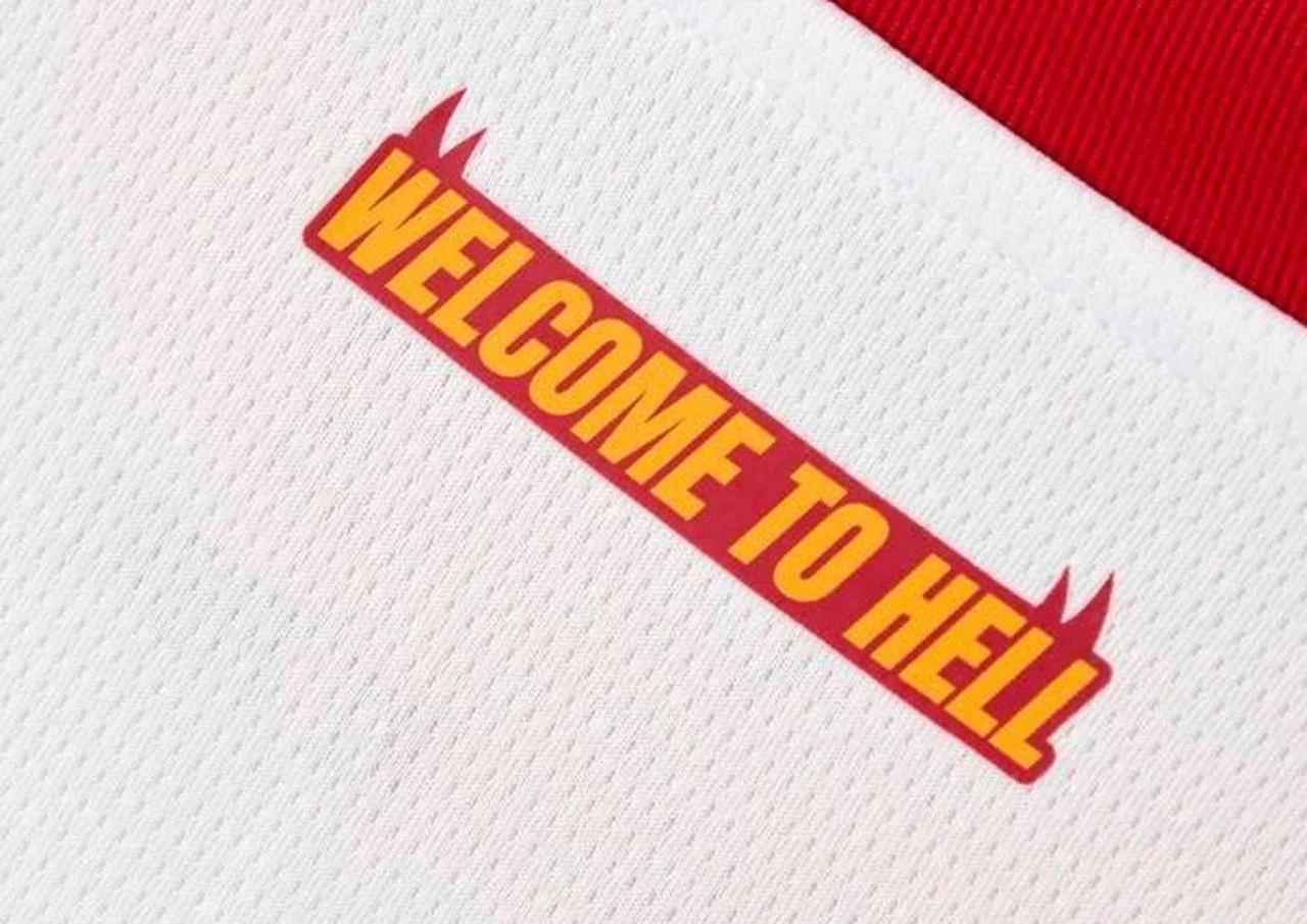 The collar of Galatasaray's 2026-27 home and third kits features the club's iconic "Welcome to Hell" message, July 4, 2026. (Photo via Facebook/ASYSokak)