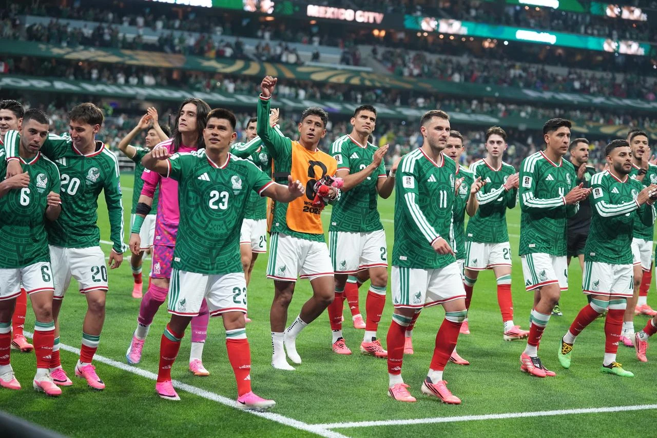 Mexico players celebrate after beating Ecuador in the 2026 World Cup round of 32 at Mexico City Stadium, June 30, 2026. (AA Photo)