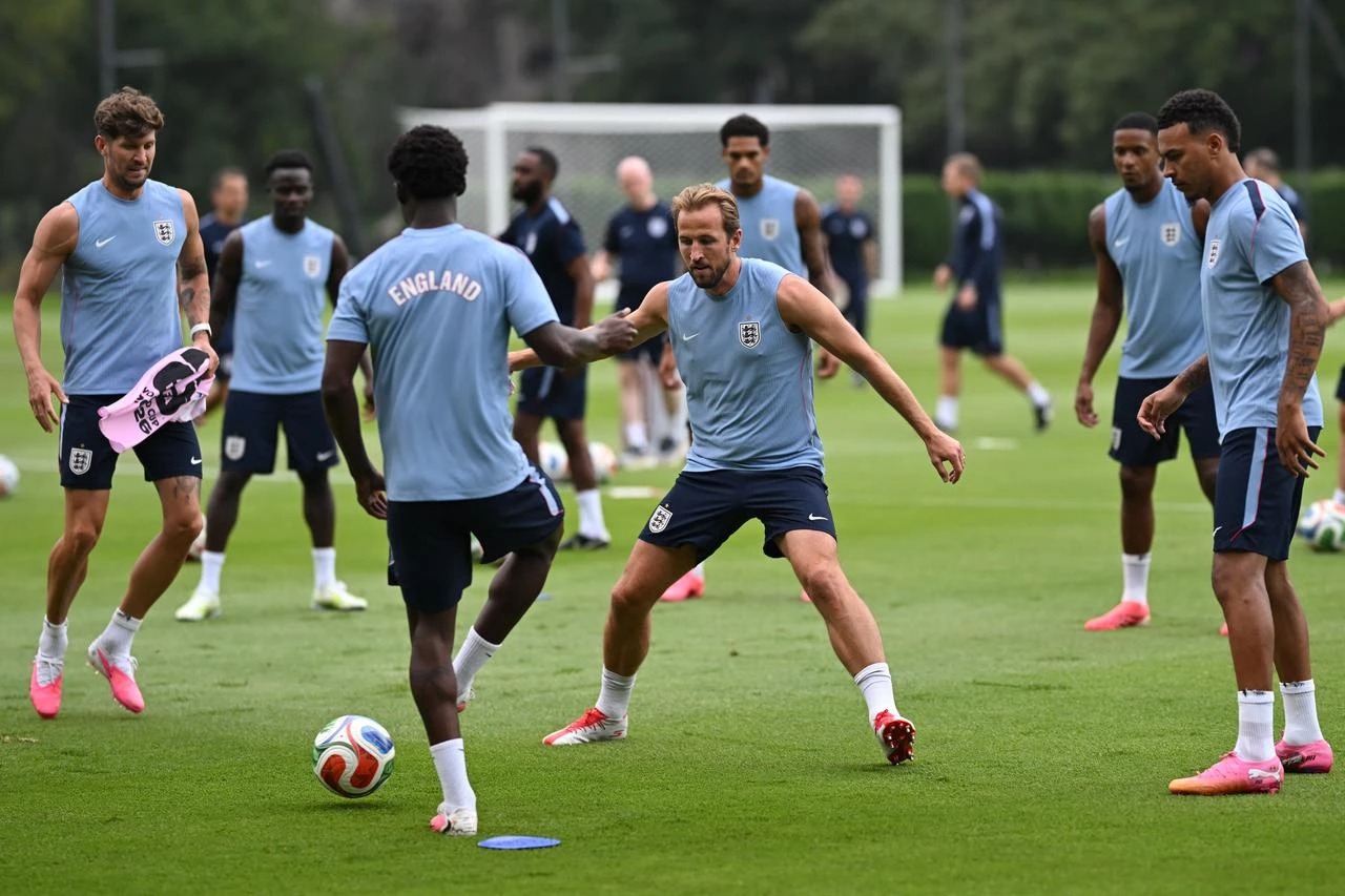 England's forward #09 Harry Kane takes part in a training session in Mexico City, Mexico, July 4, 2026. (AFP Photo)