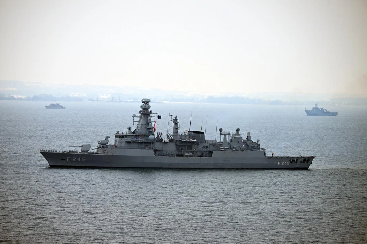 TCG Orucreis frigate of the Turkish Navy, during the NATO Steadfast Dart-2026 drill at the Baltic Sea in northern Germany, Feb. 17, 2026. (AA Photo)