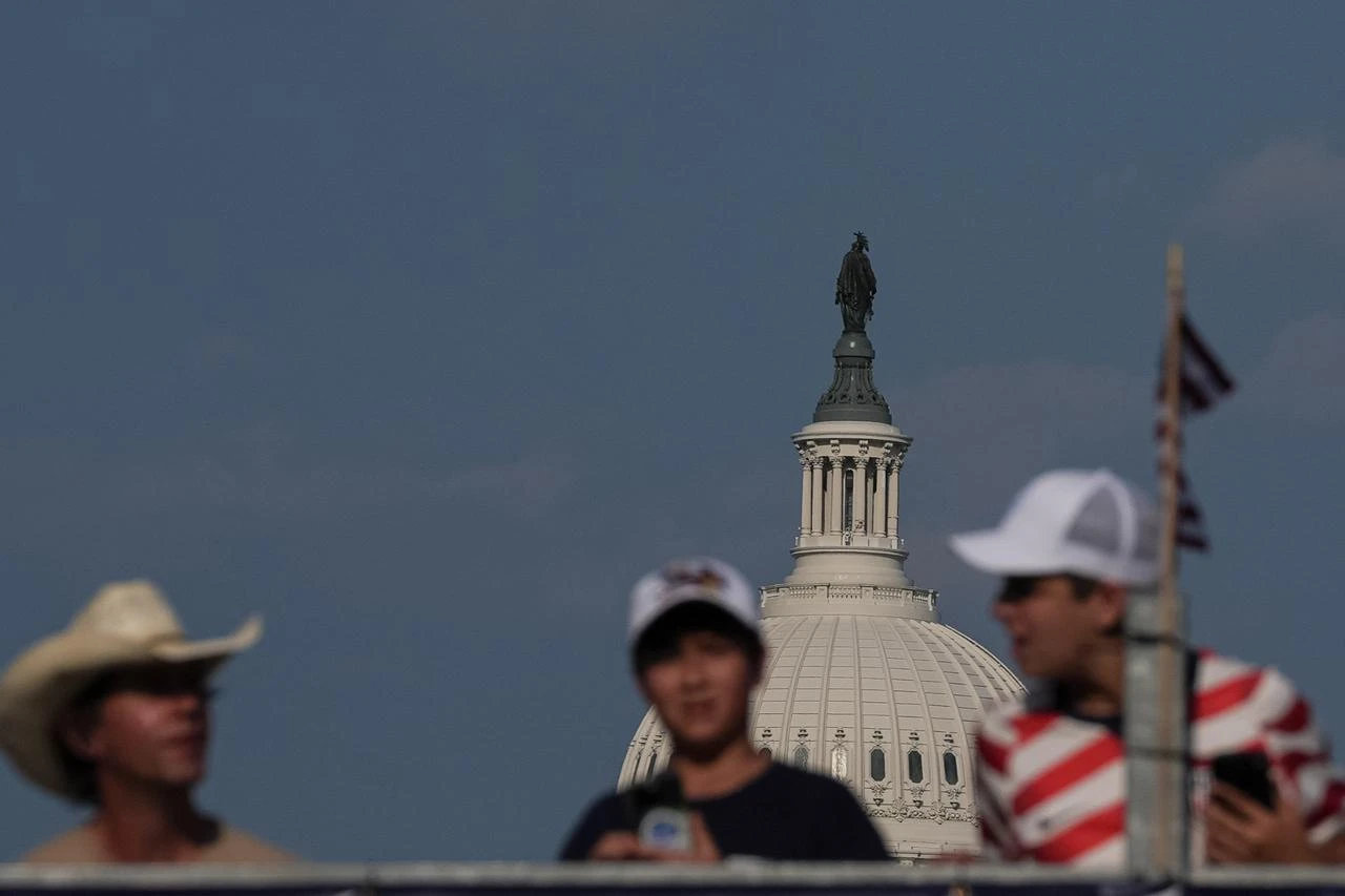 Heat, storms disrupt US Independence Day as death toll hits 25
