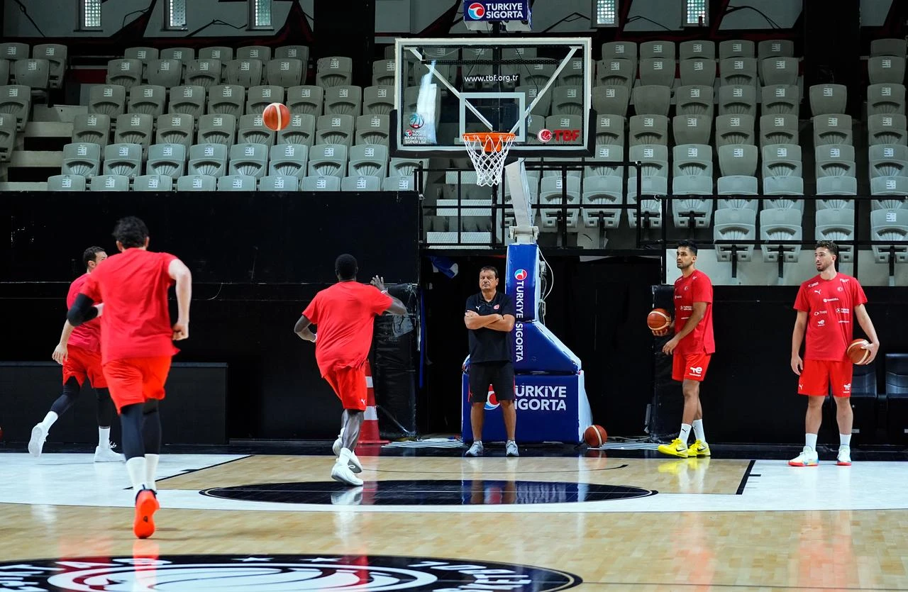 Türkiye men’s basketball team trains ahead of the World Cup qualifier against Bosnia and Herzegovina in Zenica, July 1, 2026. (AA Photo)