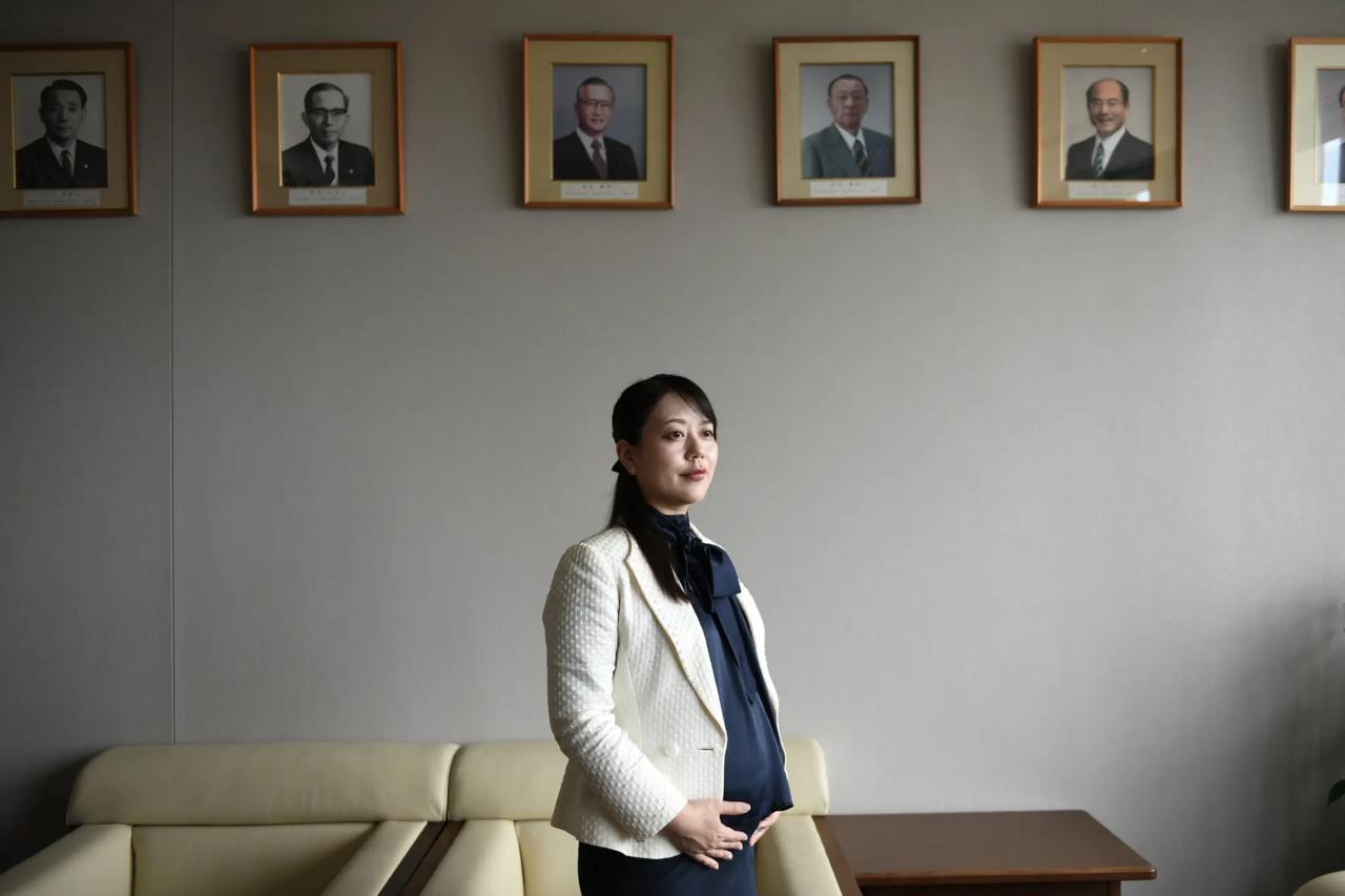 Japan mayor's maternity leave plan sparks national debate over women in politics