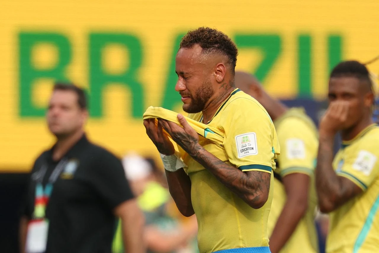 Brazil's forward #10 Neymar reacts after losing the 2026 World Cup round of 16 football match between Brazil and Norway at the New York/New Jersey Stadium in East Rutherford on July 5, 2026. (AFP Photo)