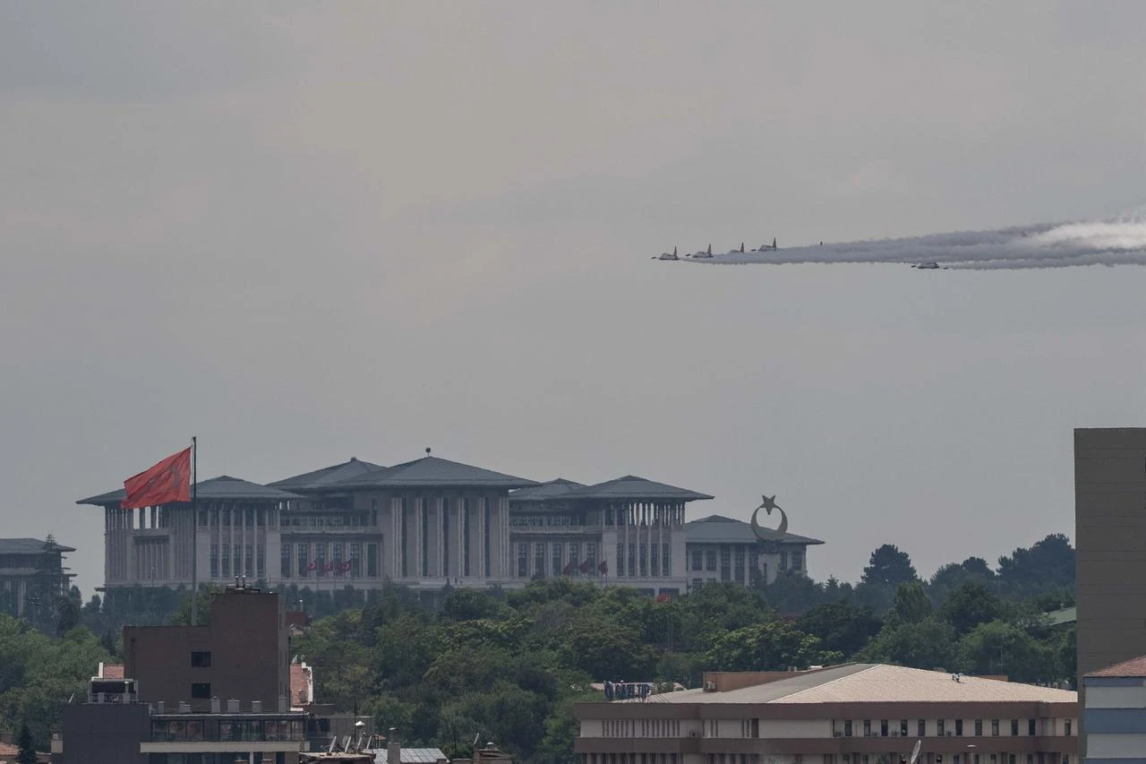 Turkish Air Force's aerobatics team, the Turkish Stars, conduct their final rehearsal flight over Presidential Complex ahead of the 'NATO Summit of Heads of State and Government' in Ankara, July 5, 2026. (AA Photo)