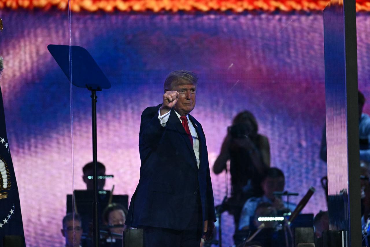 US President Donald Trump makes a fist on stage before speaking at the "Salute to America" Independence Day celebration on the National Mall in Washington, DC, US, July 4, 2026. (AFP Photo)