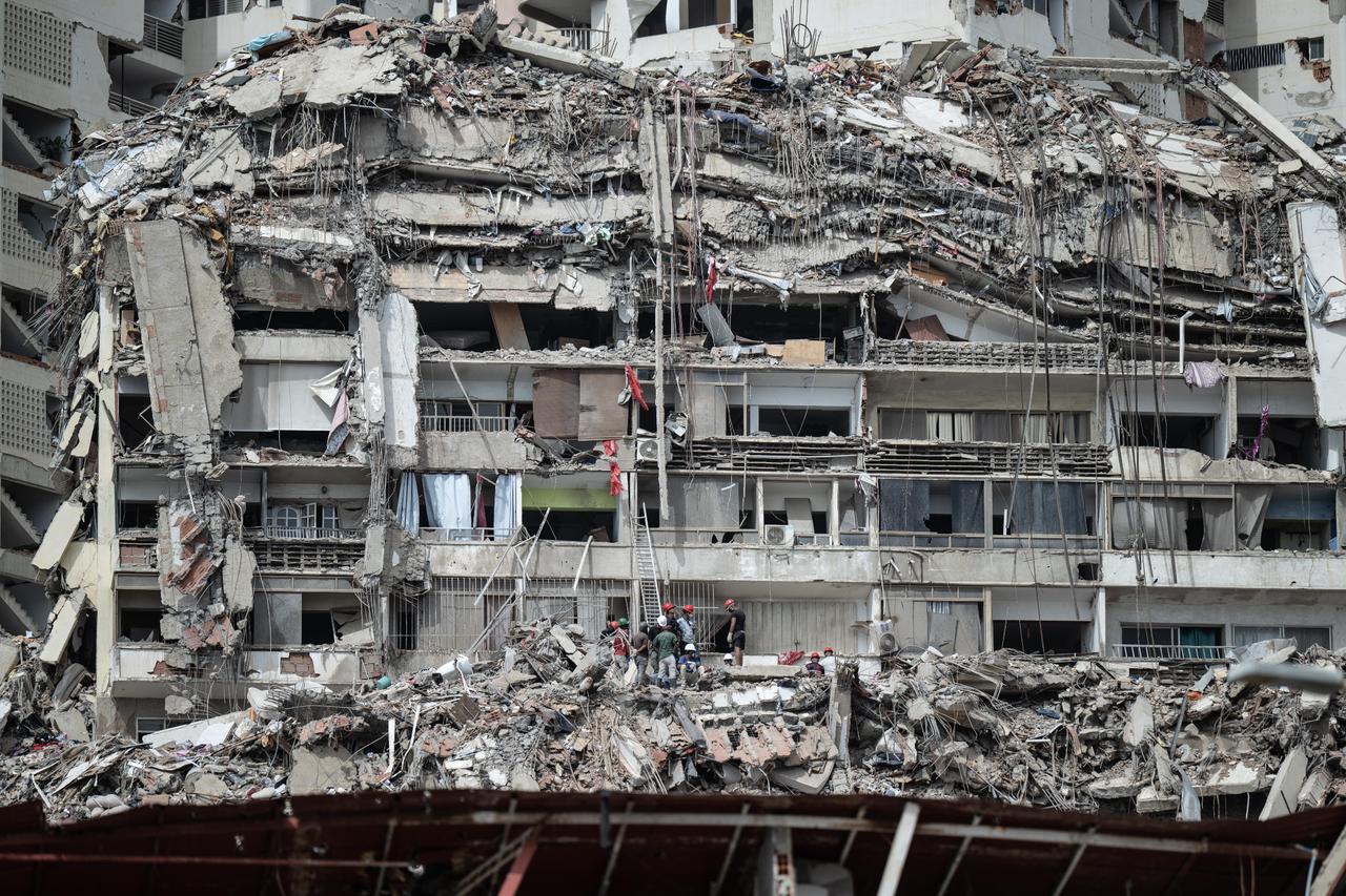 Venezuela quake death toll rises to 3,342
