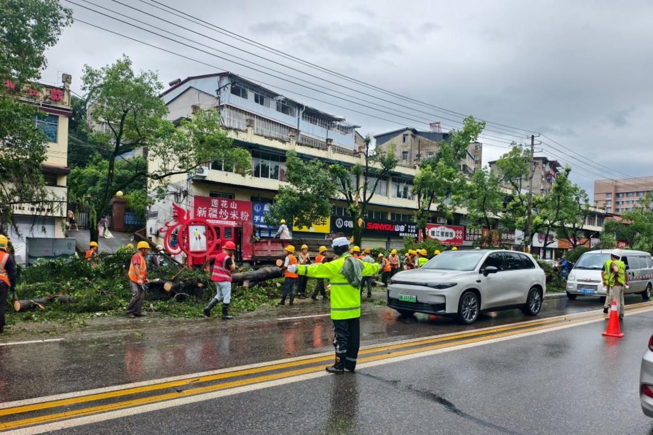 11 dead, 331 injured and 1 missing after thunderstorms, gales hit China