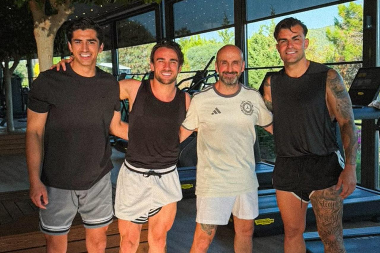 Galatasaray’s Buruk, Bardakci and Akgun enjoy Bodrum holiday
