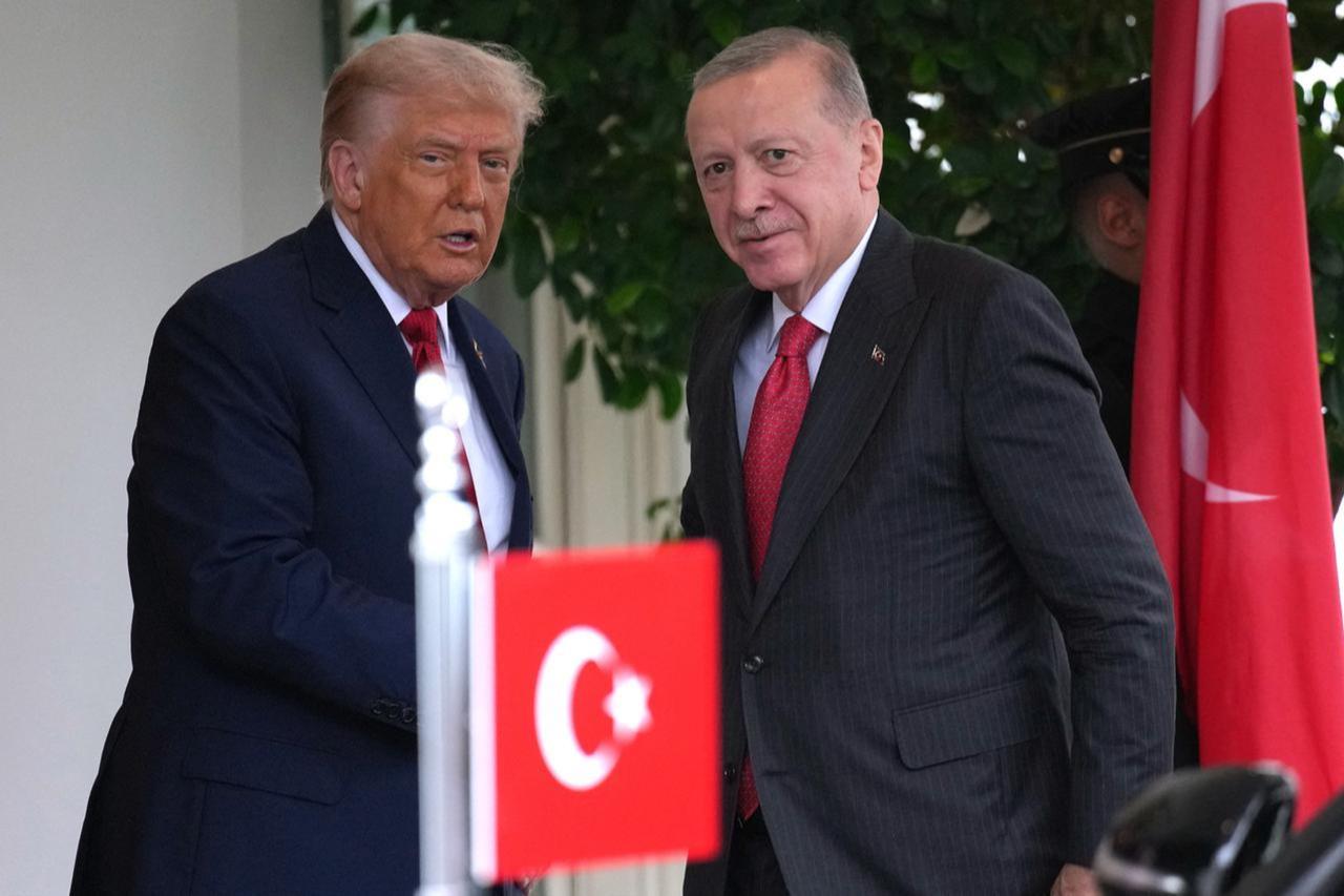Trump expected to tell Erdogan US will restore Türkiye's access to F-35 jets: Report