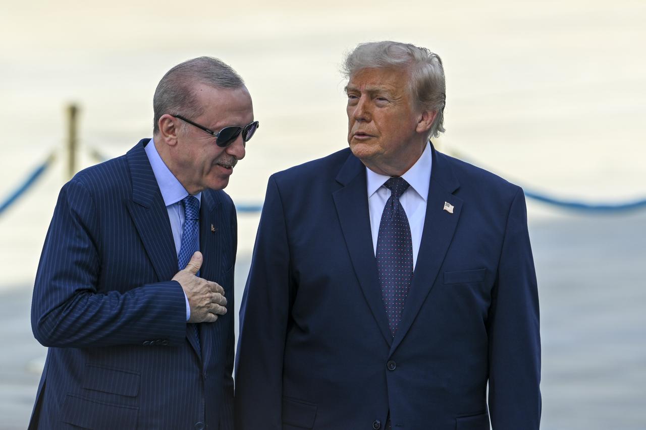 US to lift CAATSA sanctions on Türkiye, consider restoring F-35 program: Trump
