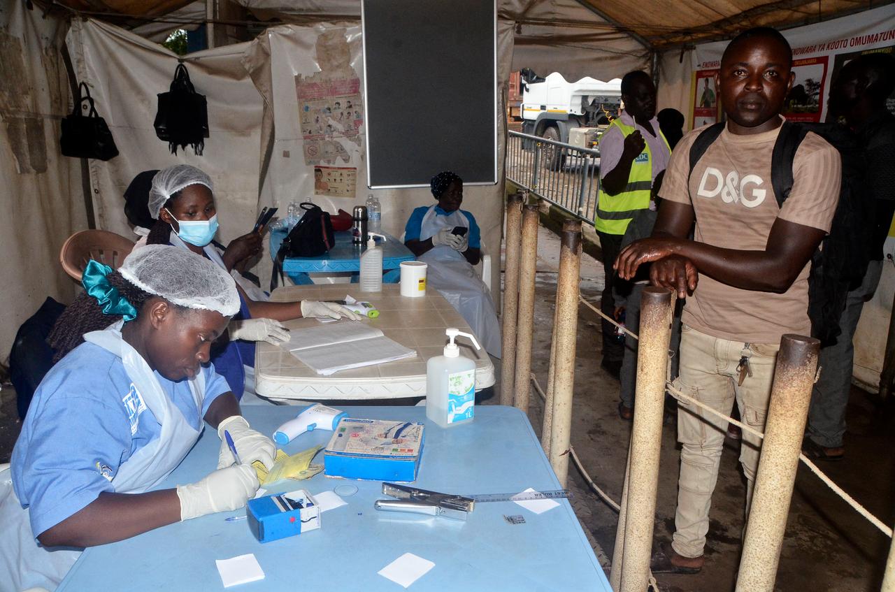 Health teams screen travelers and vehicles entering the country for Ebola virus in Mpondwe, Uganda, May 23, 2026. (AA Photo)
