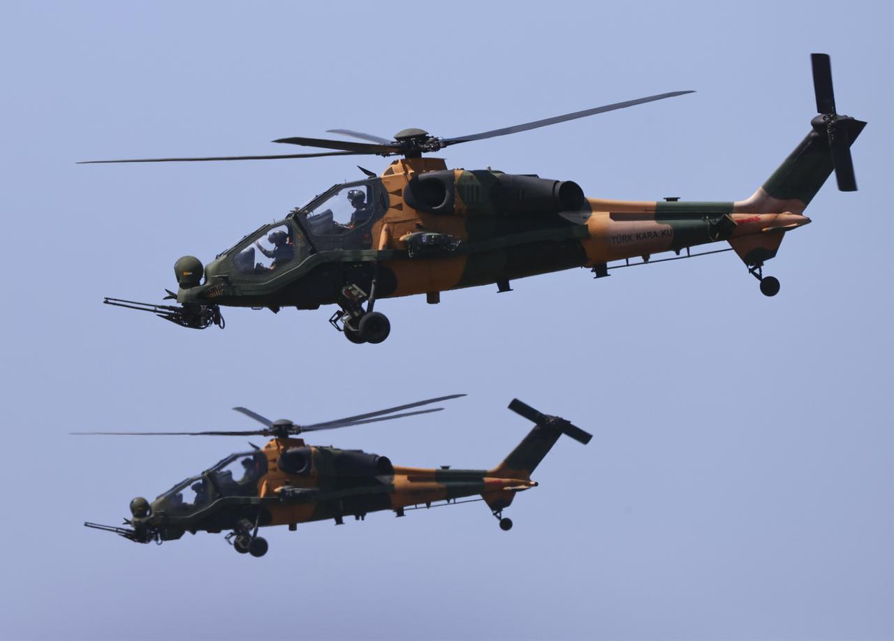 Military personnel take part in the daytime activities as part of the Distinguished Observer Day of the EFES-2026 Exercise in Izmir, Türkiye, May 21, 2026. (AA Photo)