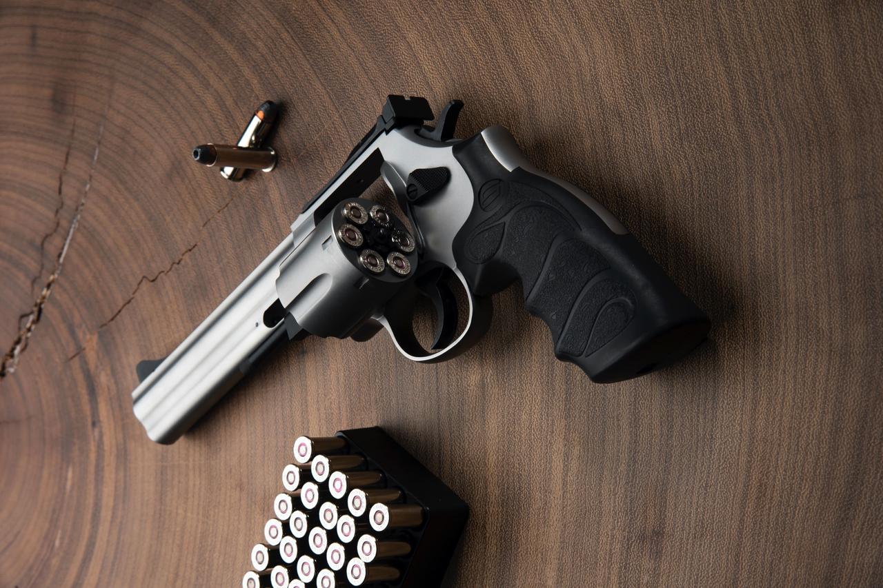 Erdogan gifts every NATO leader an engraved revolver and a box of live ammunition