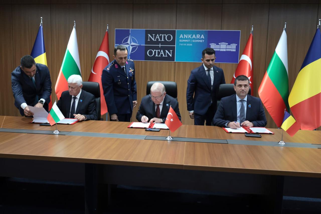 Türkiye expands Black Sea mine pact with Romania, Bulgaria