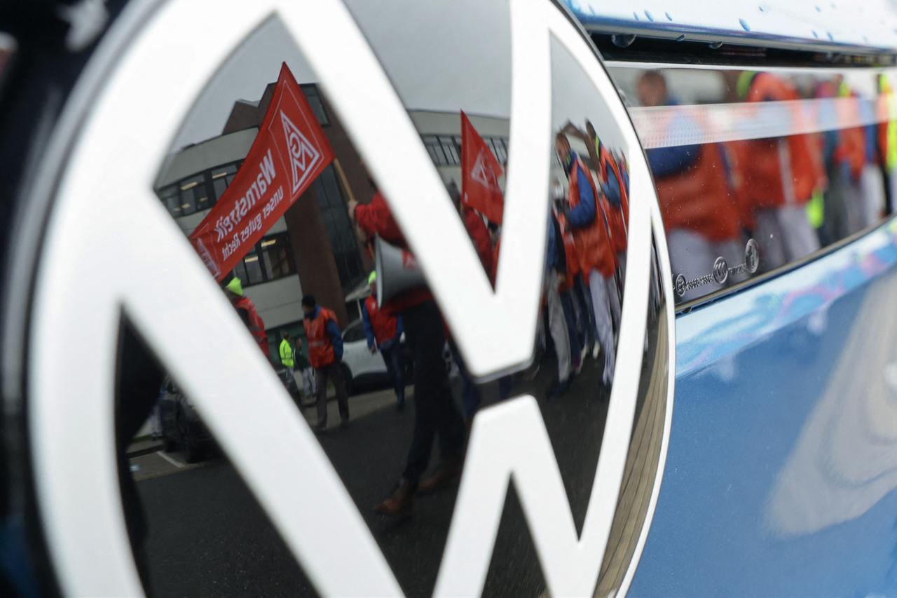 Volkswagen faces restructuring, layoffs amid labor protests