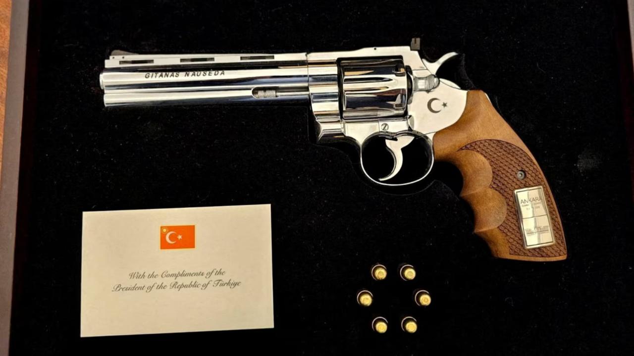 Gumusay .357 Magnum, a rare six-shooter ​produced by Turkish arms maker MKE in the 1990s gifted by President Recep Tayyip Erdogan to Lithuanian President Gitanas Nauseda at NATO summit in Ankara in Vilnius, Lithuania. (Photo via Lithuanian President's Office)