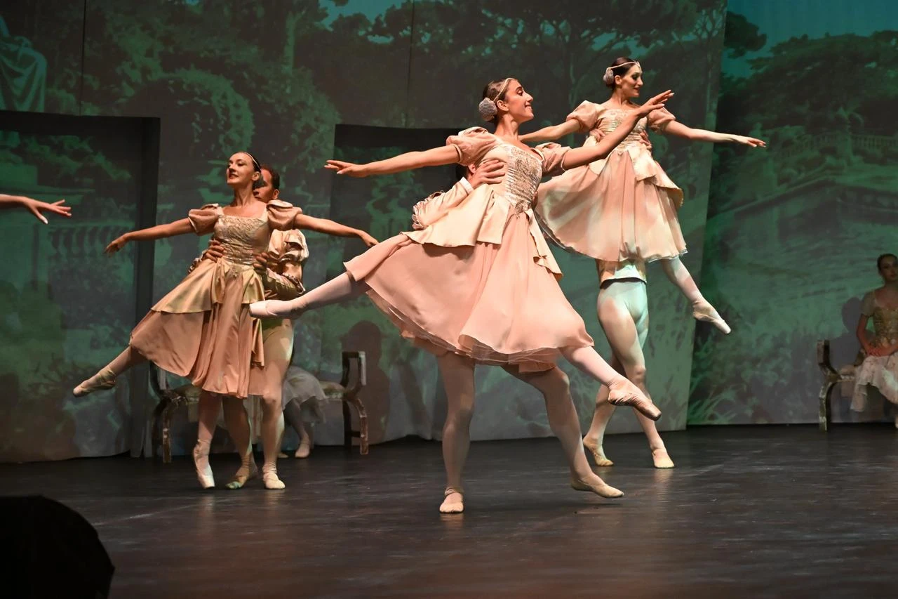 Bodrum Ballet Festival opens with 'Swan Lake' at historic castle