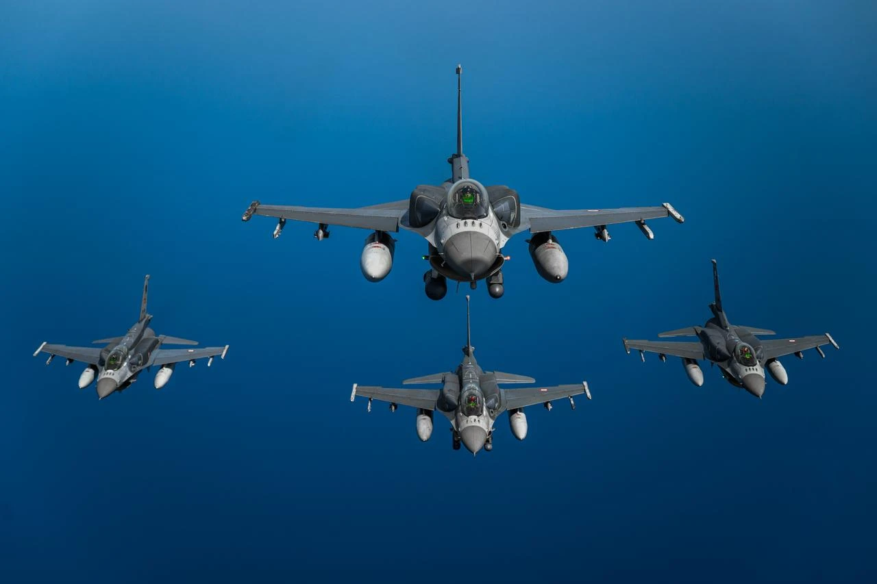 F-16 fighter jets belonging to the 6th Main Jet Base Command in Bandirma of the Turkish Air Force perform in the sky over Canakkale, Türkiye, May 11, 2026. (AA Photo)