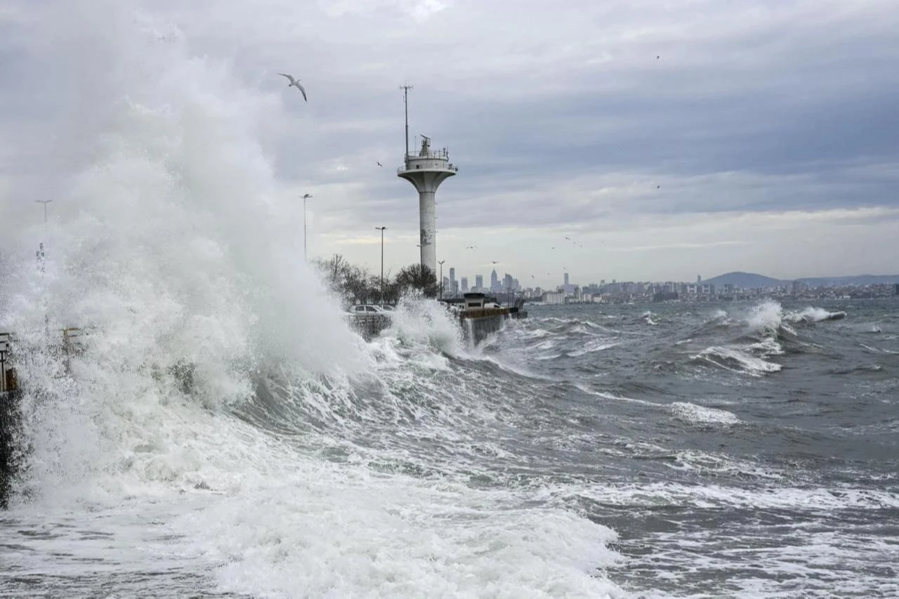 Türkiye issues yellow weather alert for 11 provinces, including Istanbul