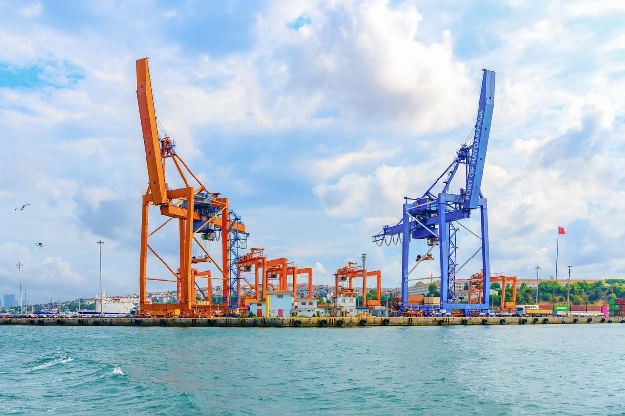 Container cranes stand at the Port of Haydarpaşa in Istanbul, Türkiye, Aug. 8, 2025. (Adobe Stock Photo)