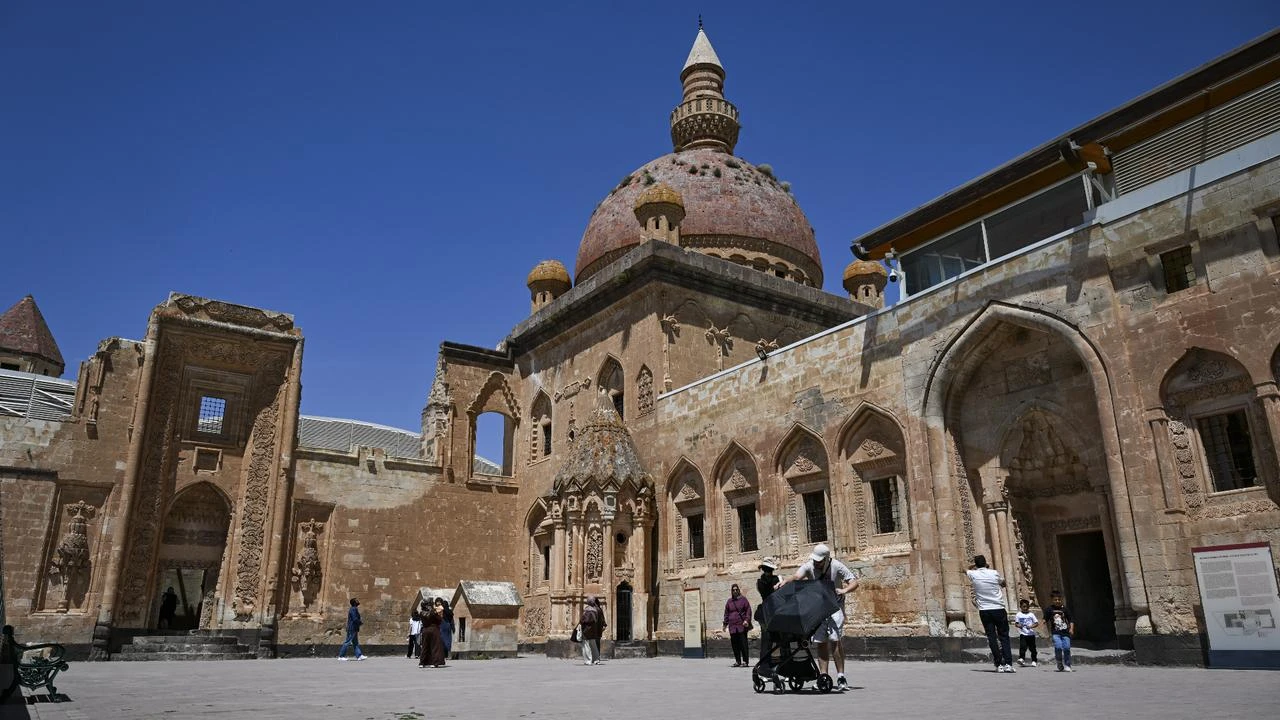 Ishak Pasha Palace, an Ottoman-era marvel perched above Dogubayazit