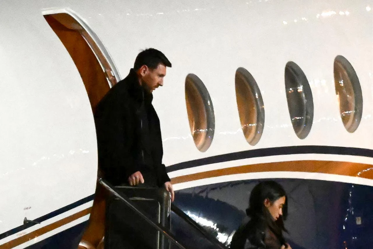 Lionel Messi's father laid to rest in private ceremony in Rosario
