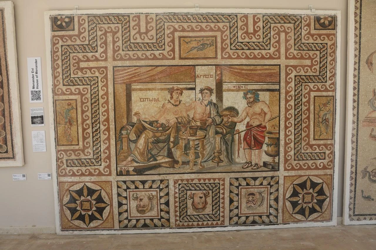 A replica of a mosaic from the House of Menander is displayed at the exhibition featuring copies of archaeological works uncovered in ancient Antioch and Daphne. (IHA Photo)
