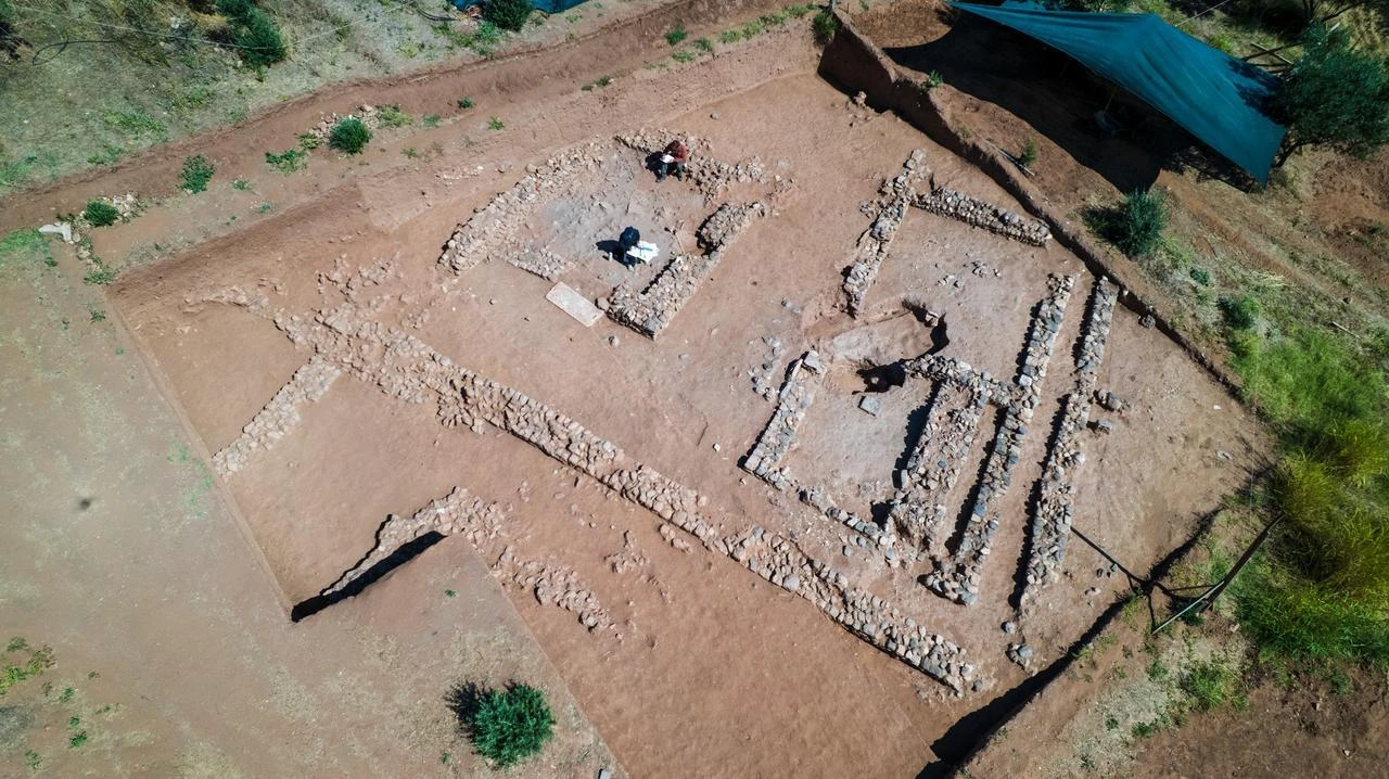 An aerial view shows the excavation area where Lydian-period residential remains have been uncovered at the ancient city of Sardis in Manisa, western Türkiye. (IHA Photo)
