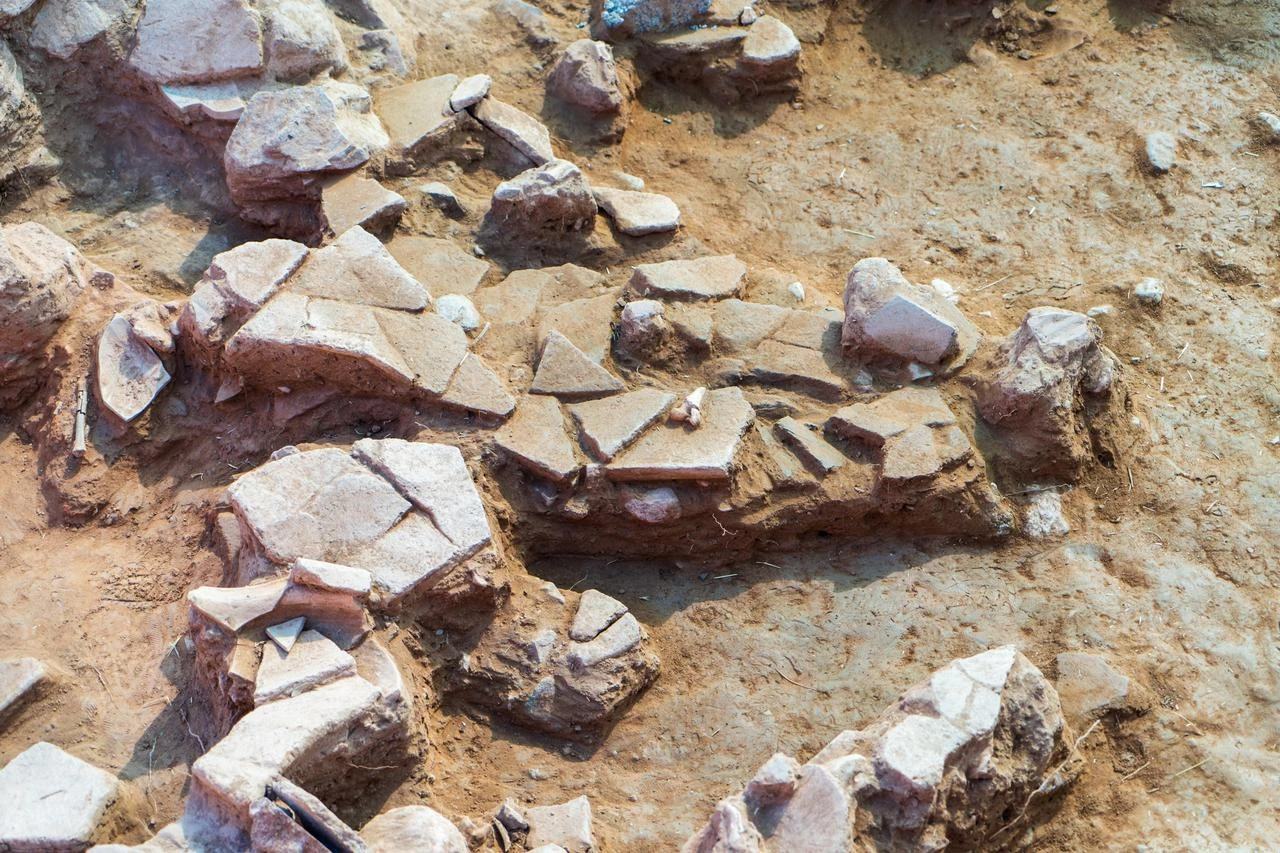 Stone and ceramic remains uncovered in a Lydian residential area at Sardis offer clues to everyday life around 2,500 years ago. (IHA Photo)
