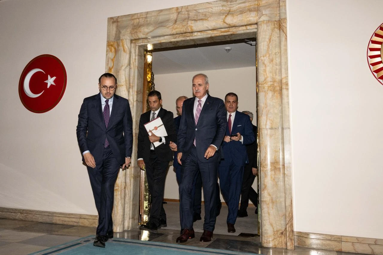 Officials, lawmakers react as 'Terror-Free Türkiye' bill is approved by parliament