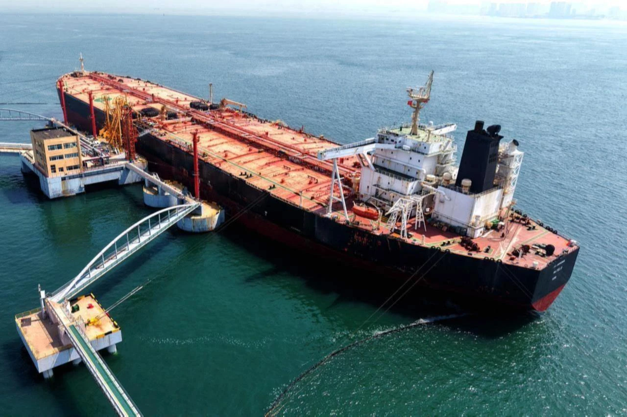 Oil turns higher on stalled Hormuz talks as gold climbs above $4,400